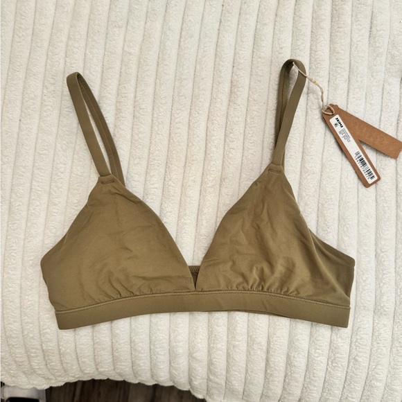 Skims Fits Everybody Triangle Bralette - Khaki - Picture 10 of 10